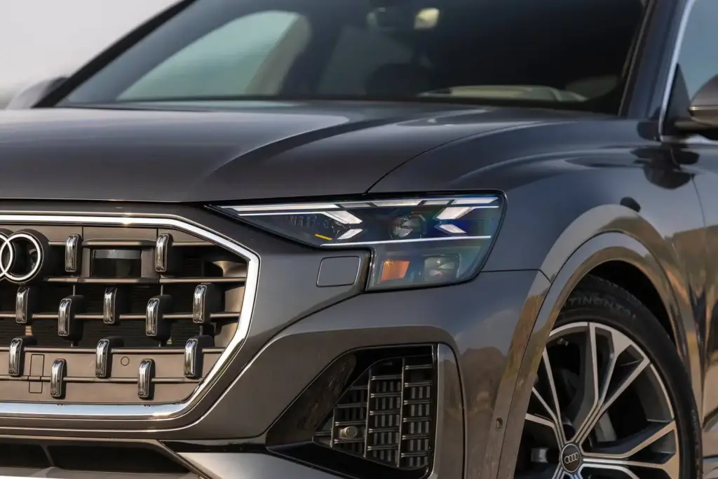 2025 Audi Q8 Review, Pricing and Specs 6 autvex com 216