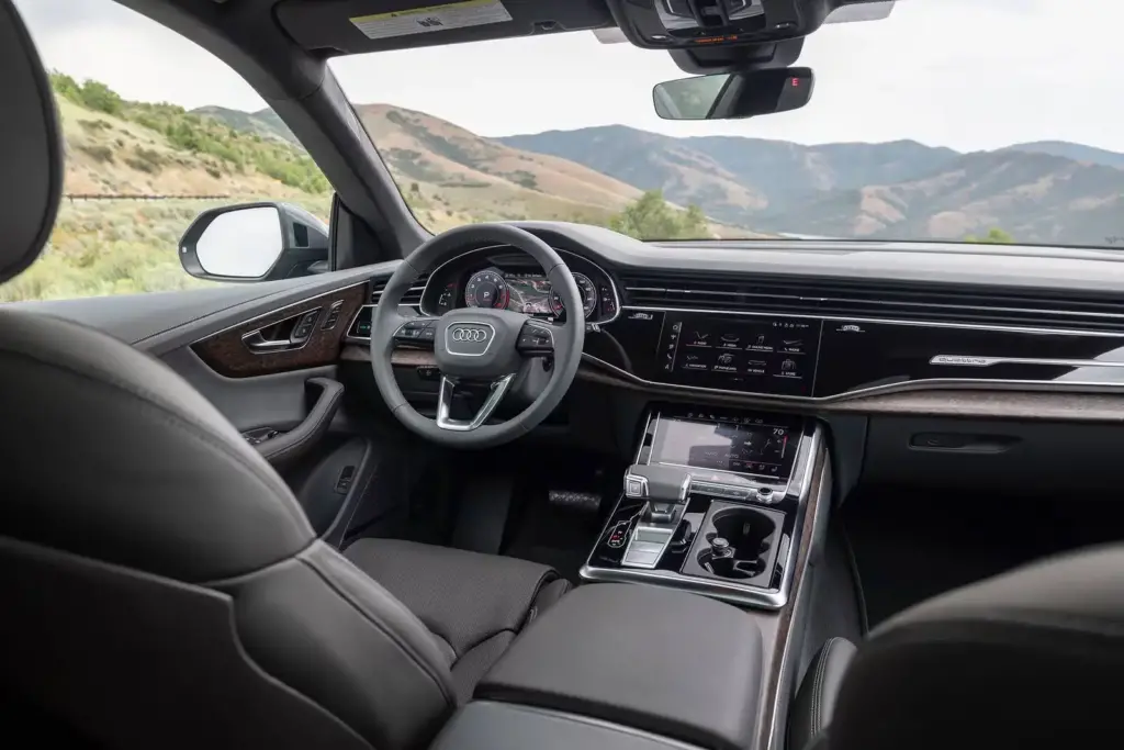 2025 Audi Q8 Review, Pricing and Specs 8 autvex com 218