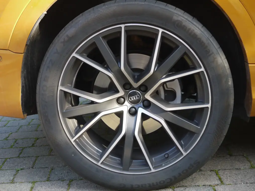 2019 Audi Q8 Review, Pricing and Specs 5 autvex com 267