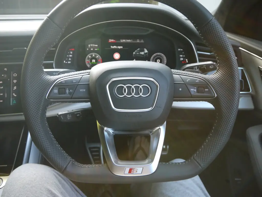 2019 Audi Q8 Review, Pricing and Specs 7 autvex com 269
