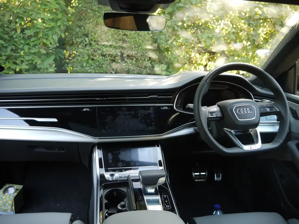 2019 Audi Q8 Review, Pricing and Specs 9 autvex com 271