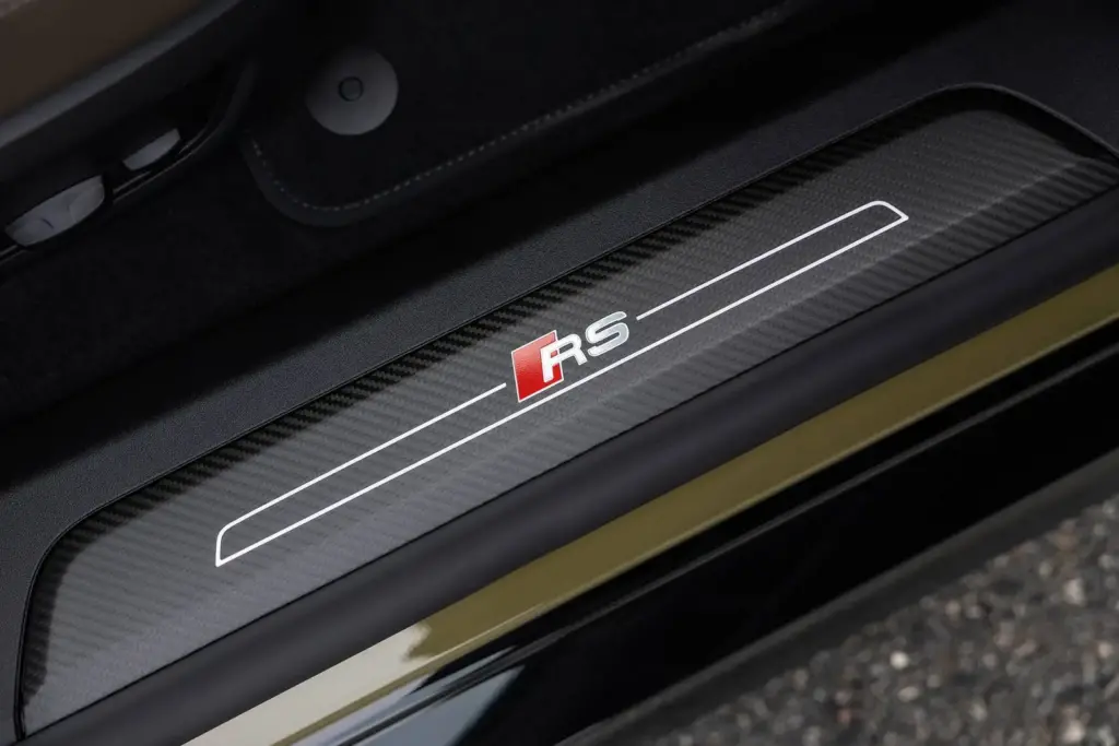 2024 Audi e-tron GT Review, Pricing and Specs 9 autvex com 319