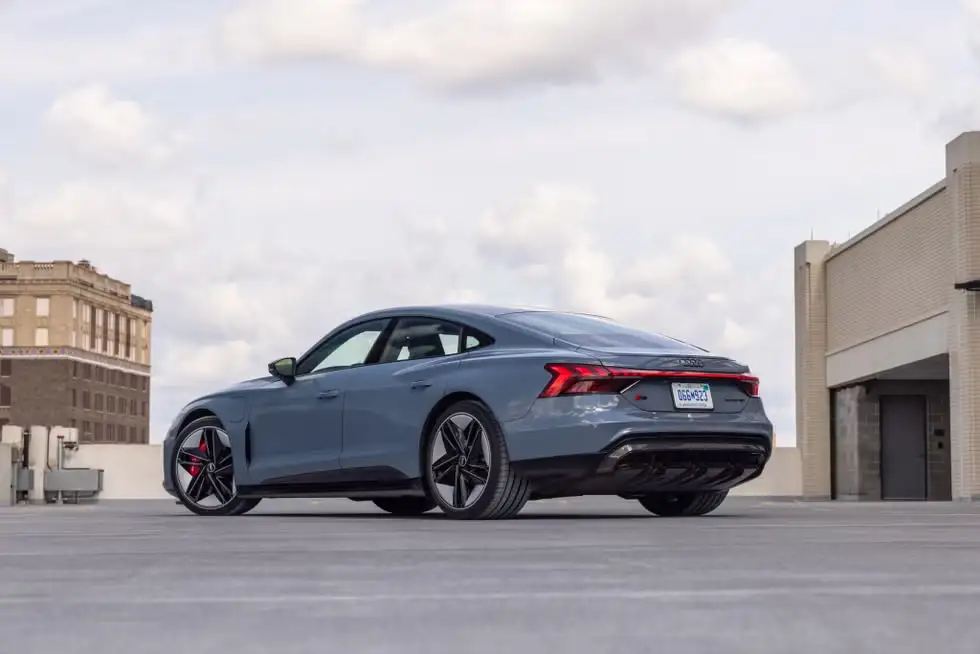 2023 Audi e-tron GT Review, Pricing and Specs 4 autvex com 325