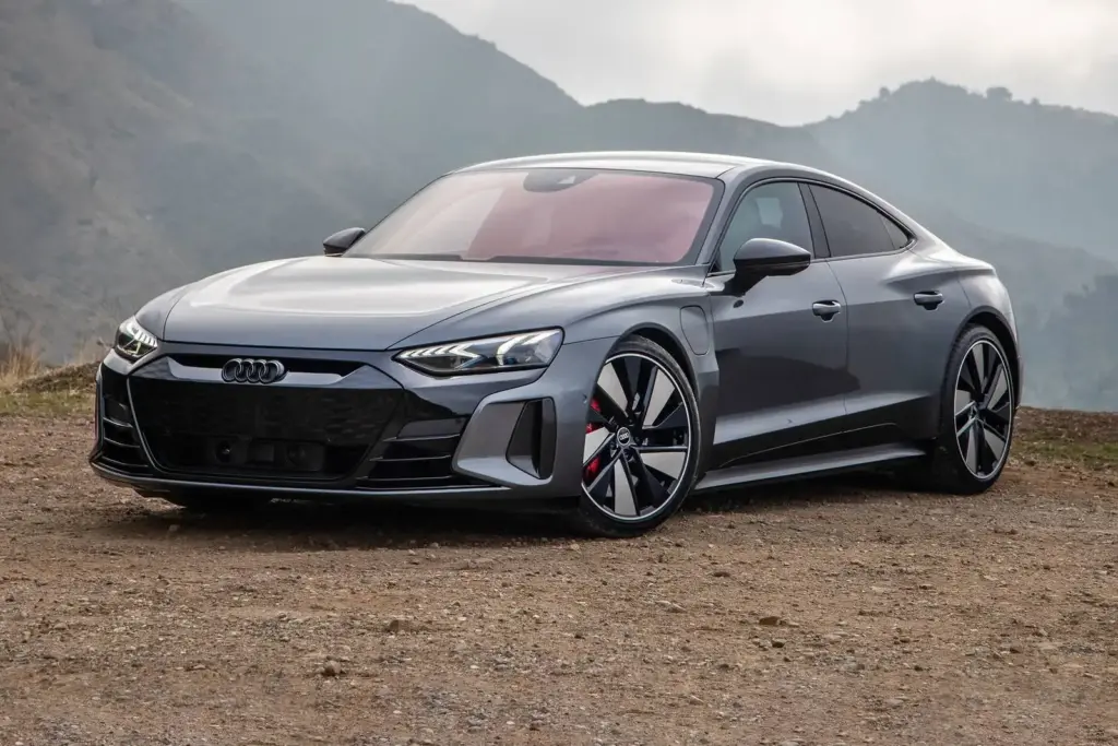 2022 Audi e-tron GT Review, Pricing and Specs 2 autvex com 334