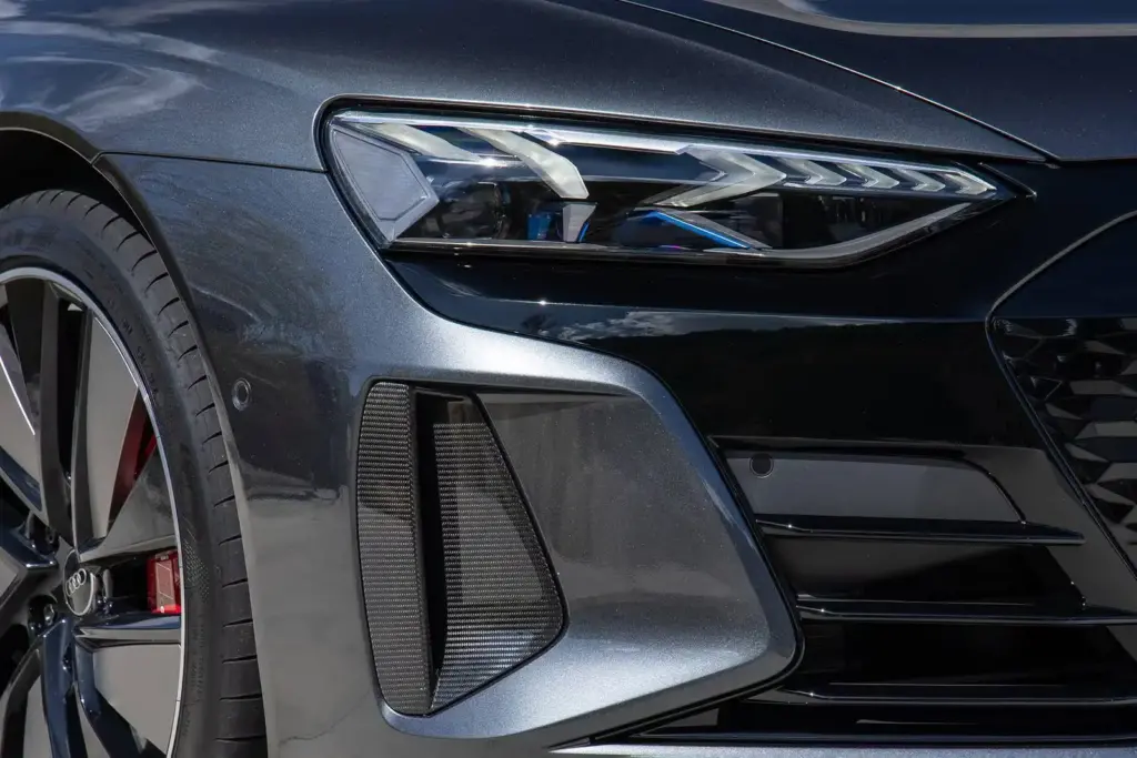 2022 Audi e-tron GT Review, Pricing and Specs 4 autvex com 336