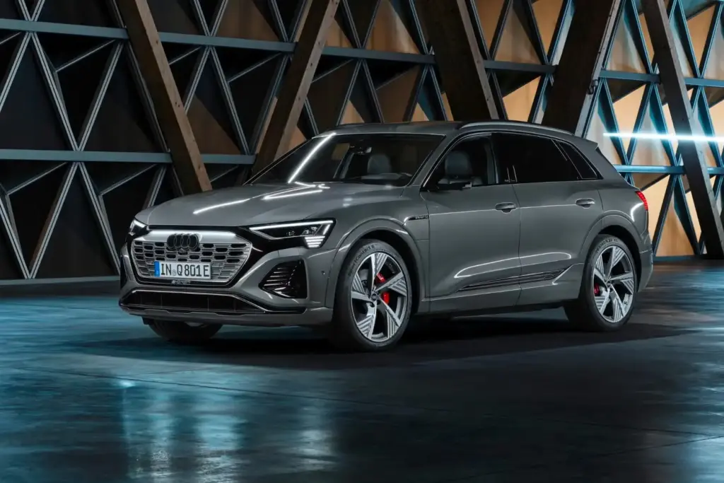 2025 Audi Q8 e-tron Review, Pricing and Specs 2 autvex com 388
