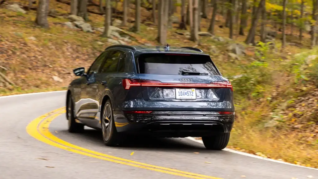 2024 Audi Q8 e-tron Review, Pricing and Specs 3 autvex com 396