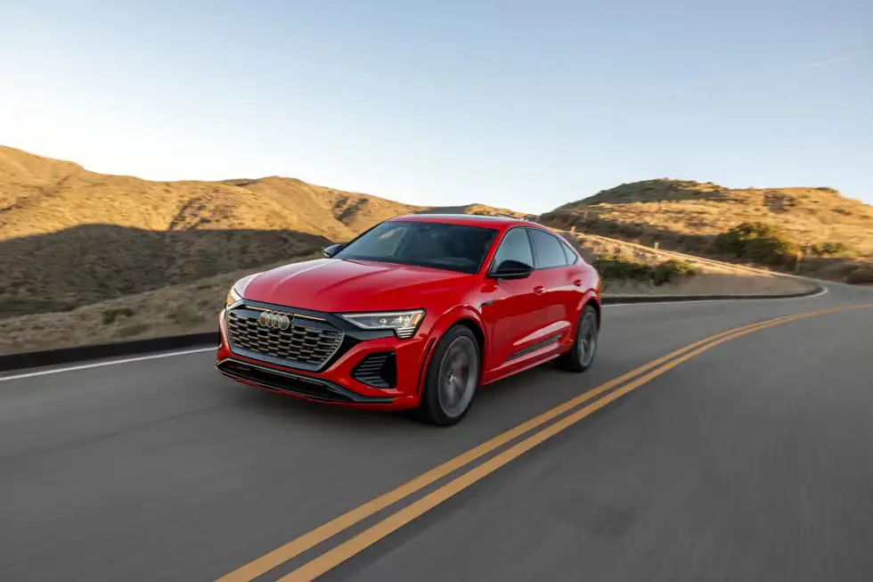 2025 Audi SQ8 e-tron Review, Pricing and Specs 3 autvex com 417