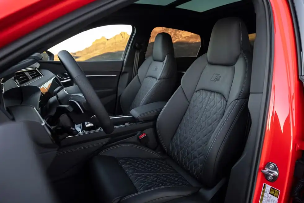 2025 Audi SQ8 e-tron Review, Pricing and Specs 6 autvex com 420
