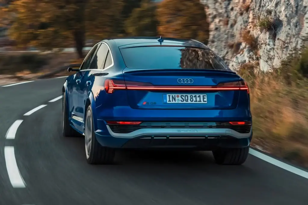 2024 Audi SQ8 e-tron Review, Pricing and Specs 4 autvex com 427