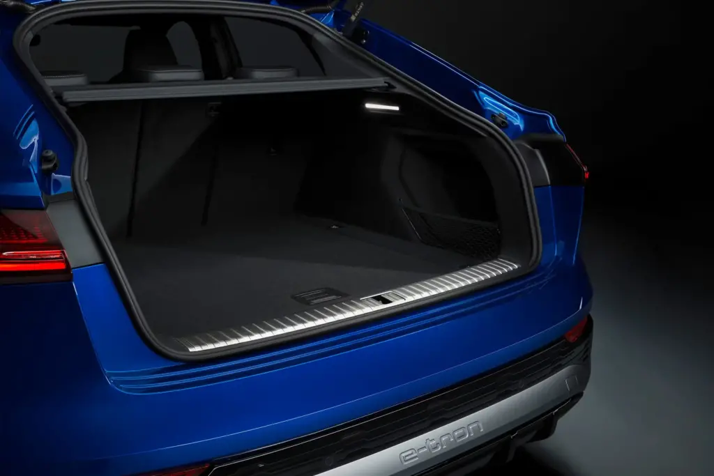 2024 Audi SQ8 e-tron Review, Pricing and Specs 8 autvex com 431
