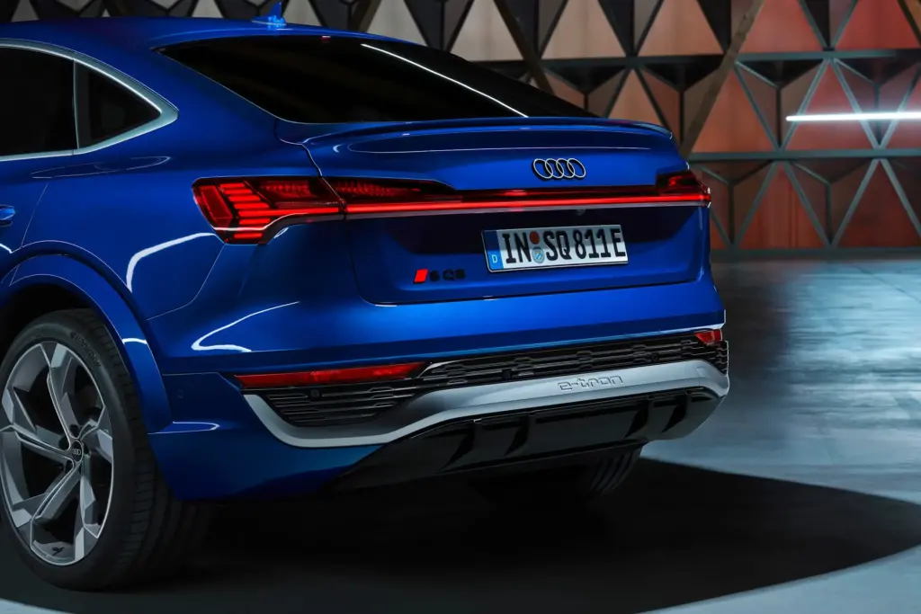 2024 Audi SQ8 e-tron Review, Pricing and Specs 10 autvex com 433