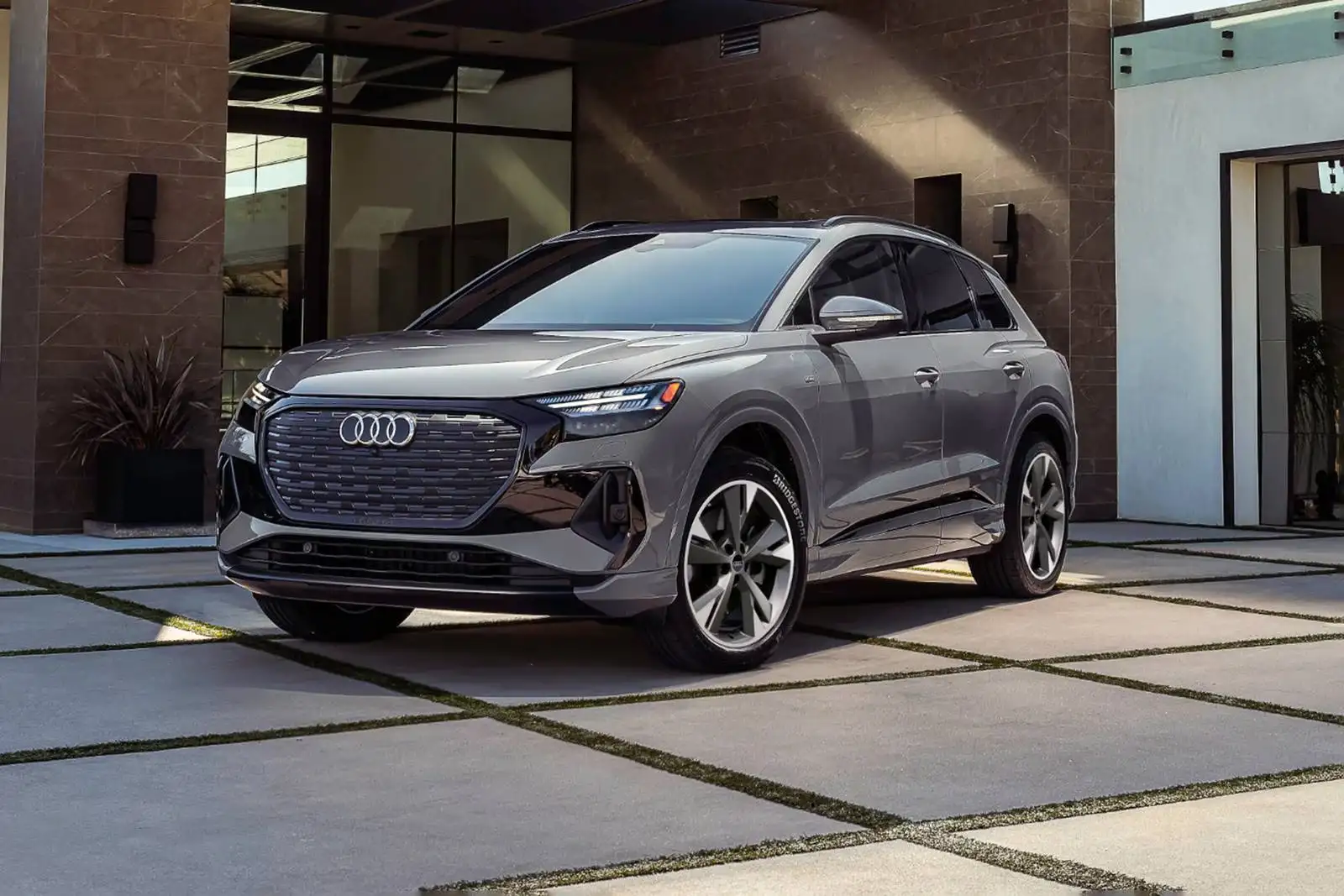 2025 Audi Q4 e-tron Review: Price, Range, Performance