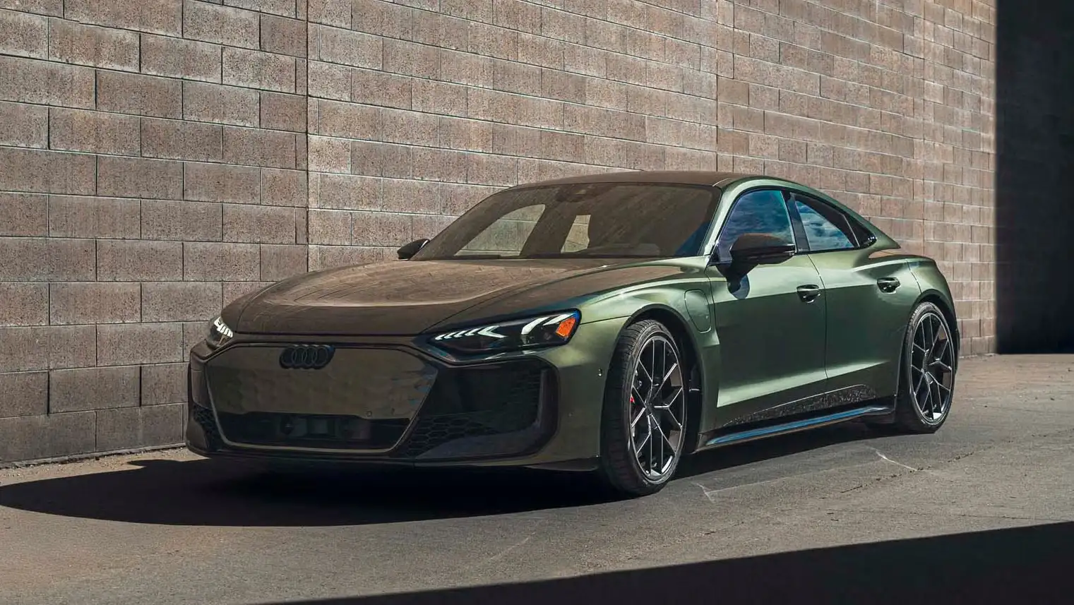 2025 Audi e-tron GT Review: Price, Range, Performance