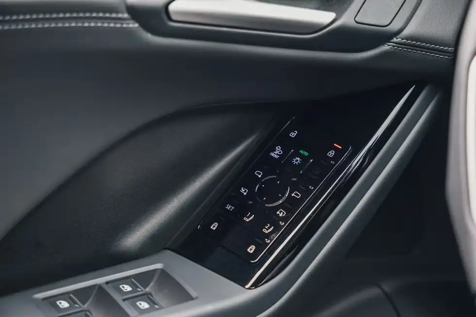 2026 Audi S6 e-tron Review: Worth Buying or Skip? 6 image 104