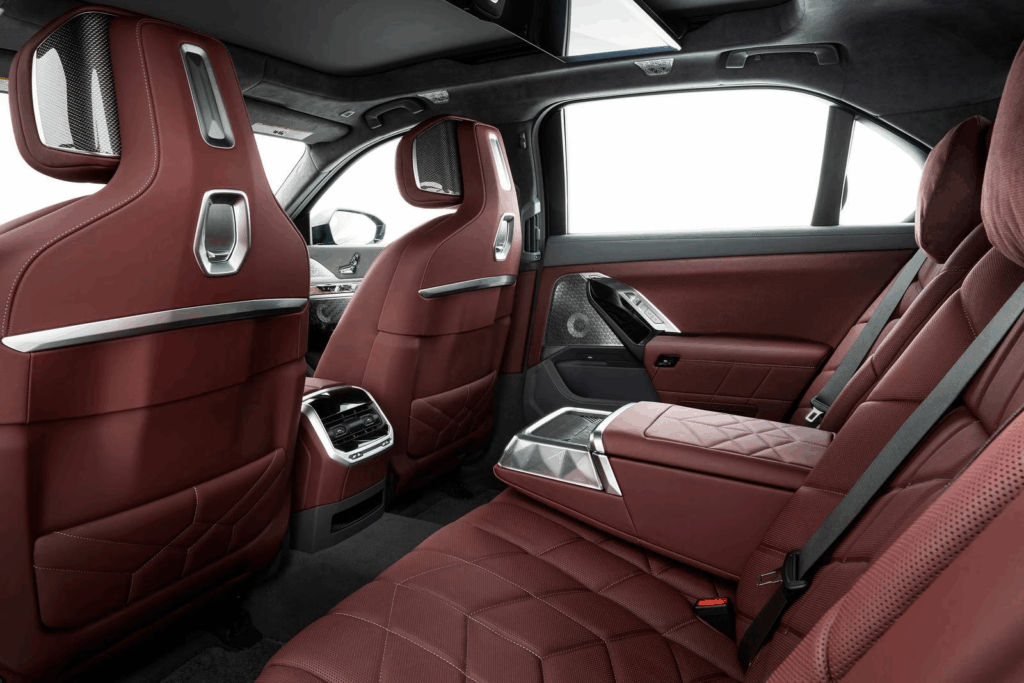 2025 BMW 7-Series Review: Luxury Worth It? 11 image 20