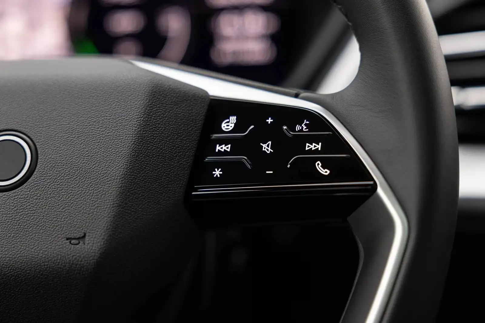 2024 Audi Q4 e-tron Review: Price, Range, Performance
