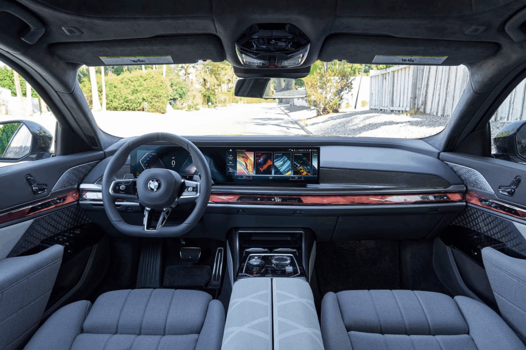 2024 BMW 7-Series Review: Worth the Upgrade? 6 image 26