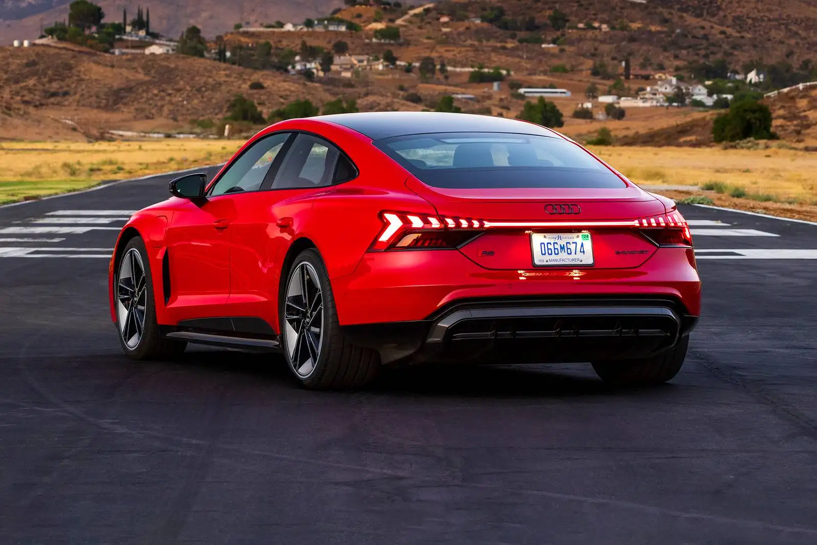 2022 Audi e-tron GT Review: Price, Range, Performance