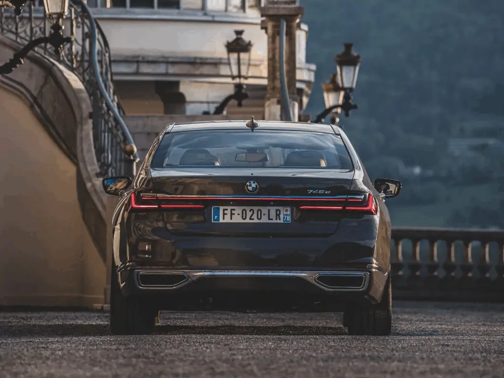 2023 BMW 7-Series Review: Specs, Pricing & Reliability 4 image 36