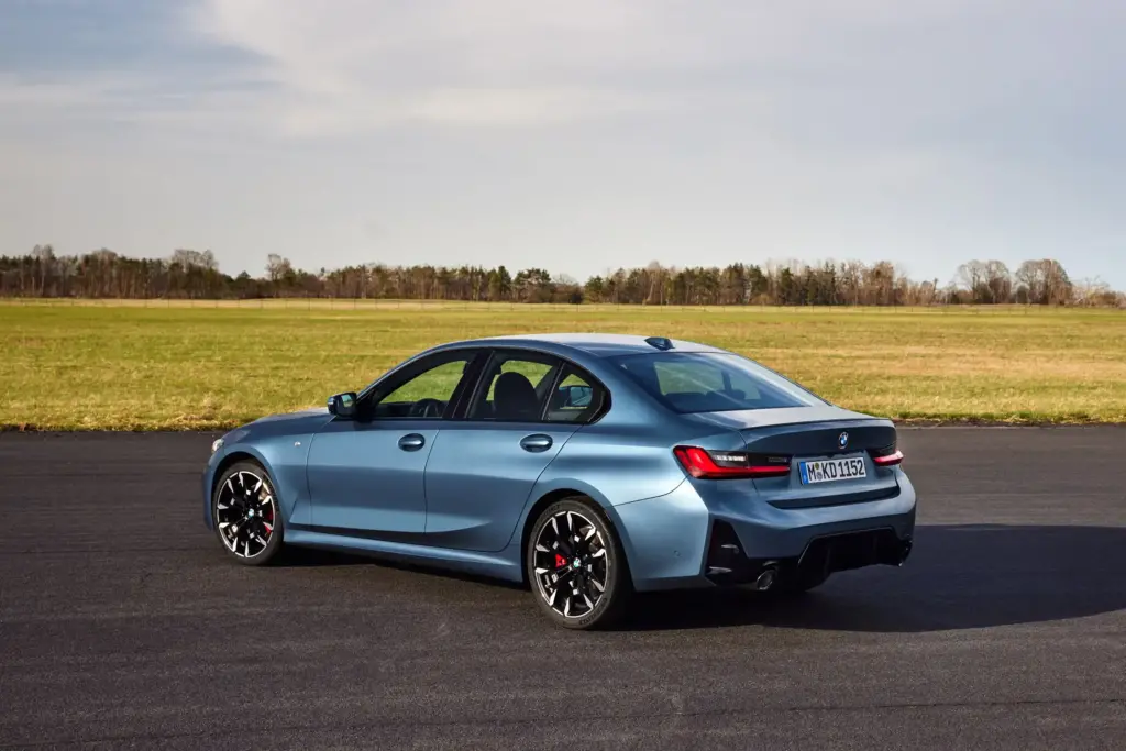 2026 BMW 3-Series Review: Worth Your Investment? 10 image 658