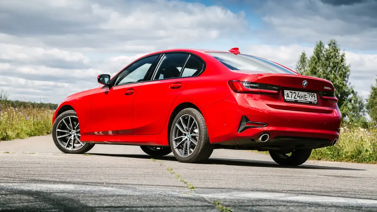 2025 BMW 3-Series Review: Price, Range, Performance