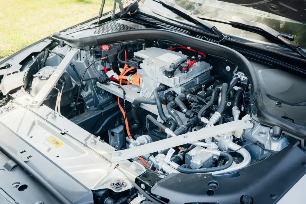 2024 BMW i4 Review: The Ultimate Electric BMW? 11 image 85 101