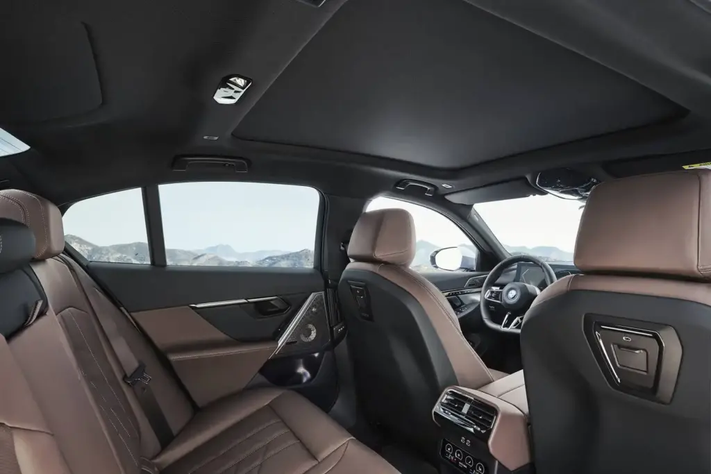2026 BMW i5 Review: Luxury EV Worth It? 10 image 85 121