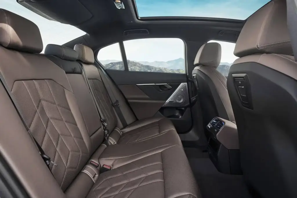 2026 BMW i5 Review: Luxury EV Worth It? 11 image 85 122