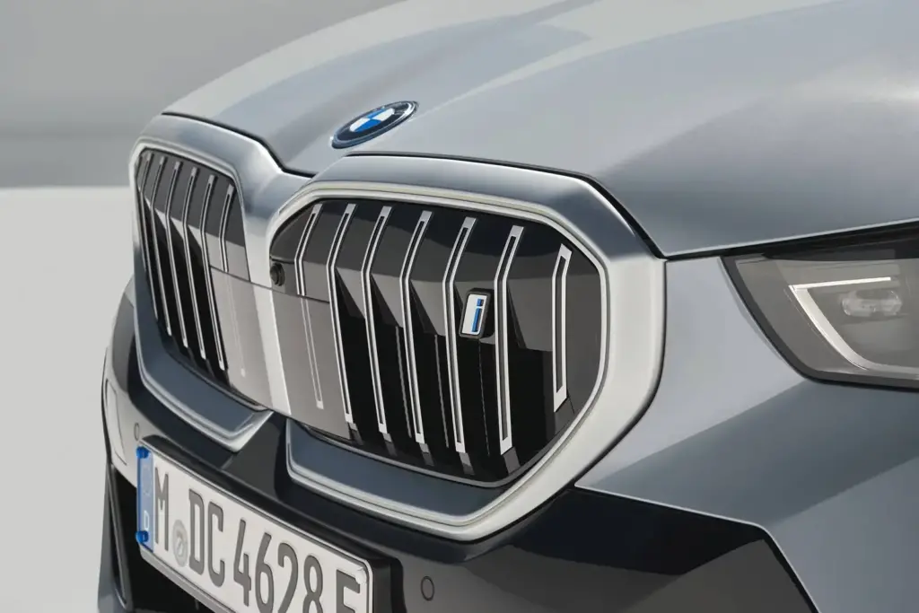 2026 BMW i5 Review: Luxury EV Worth It? 14 image 85 125