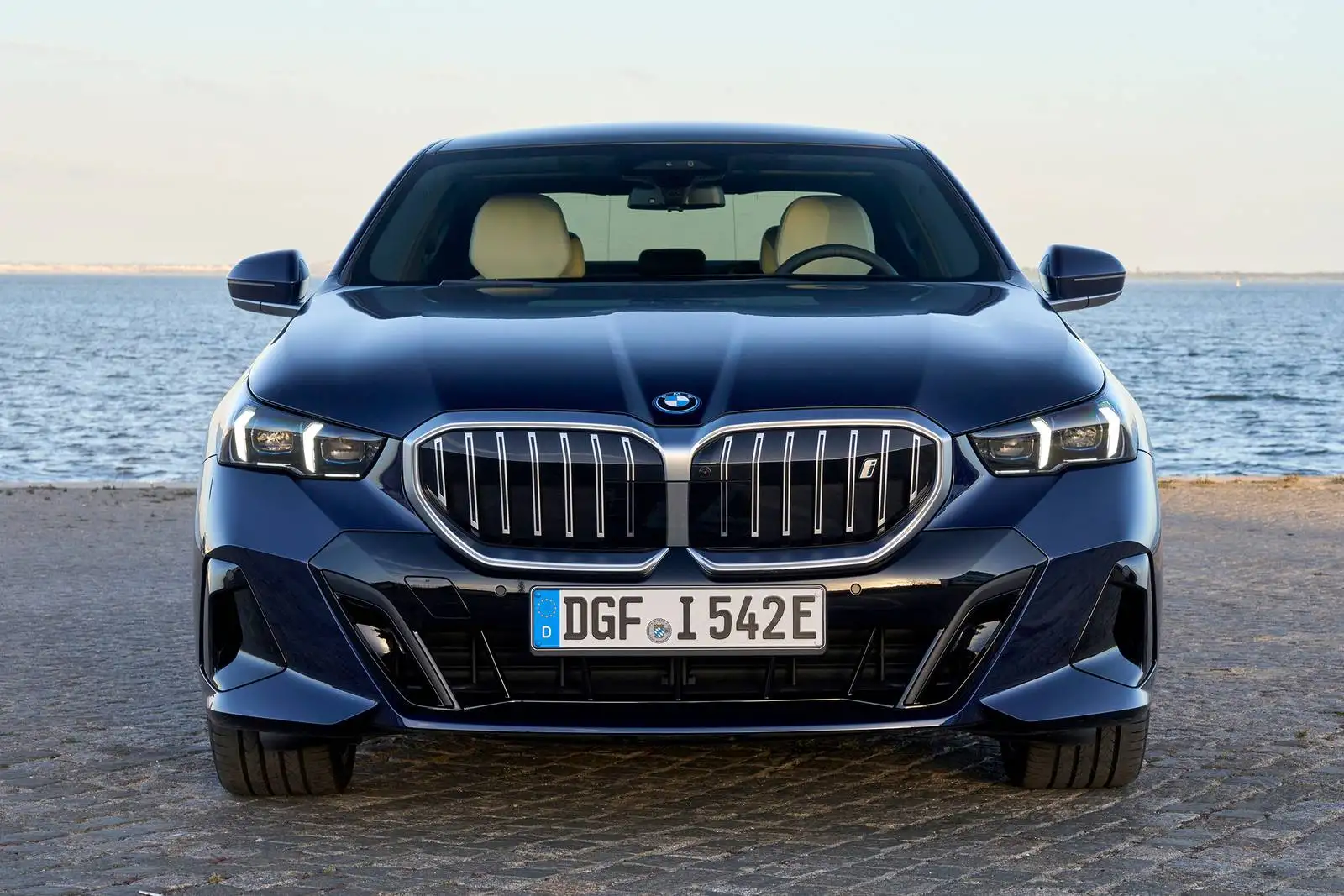 2025 BMW i5 Review: Price, Range, Performance