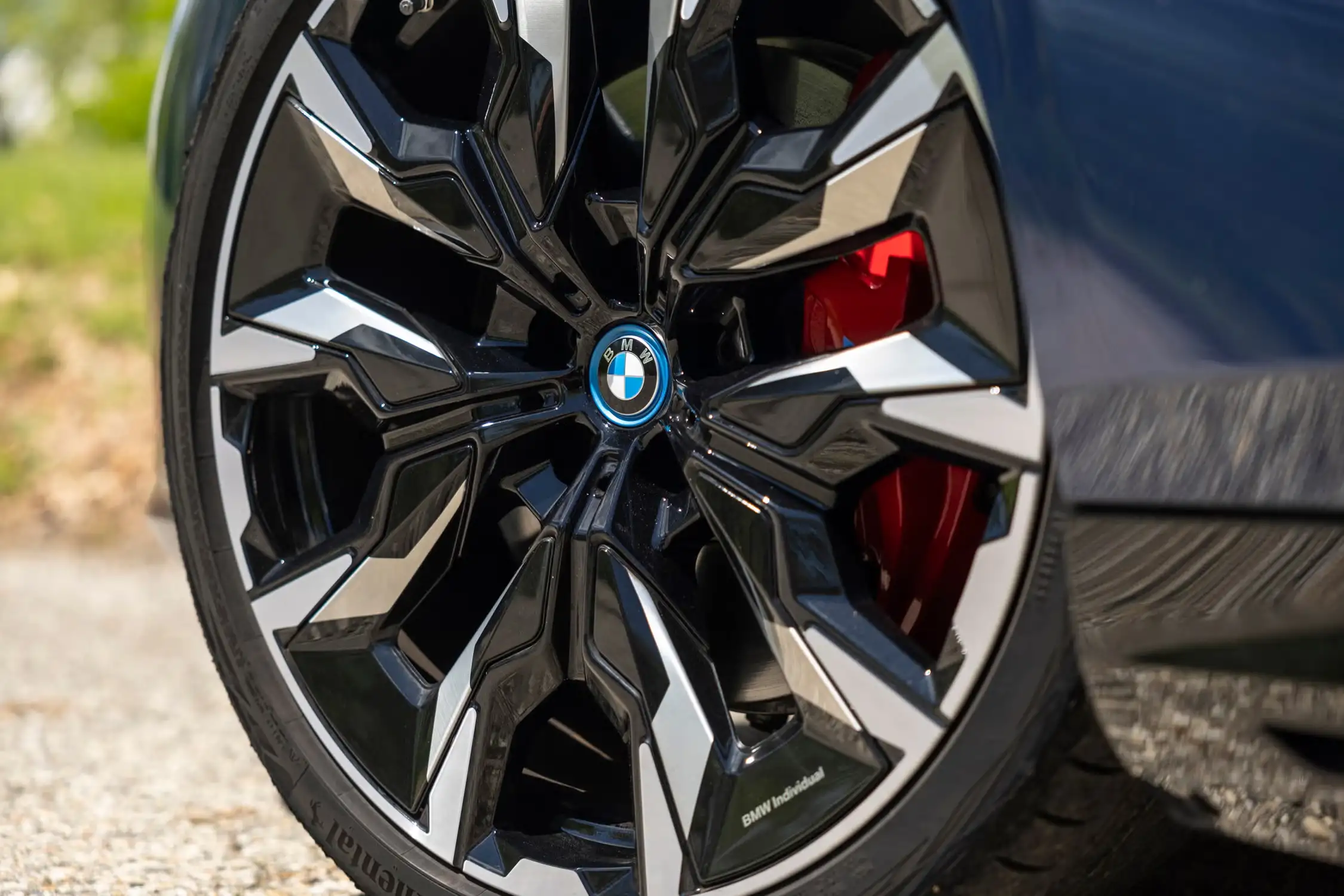 2025 BMW i5 Review: Price, Range, Performance