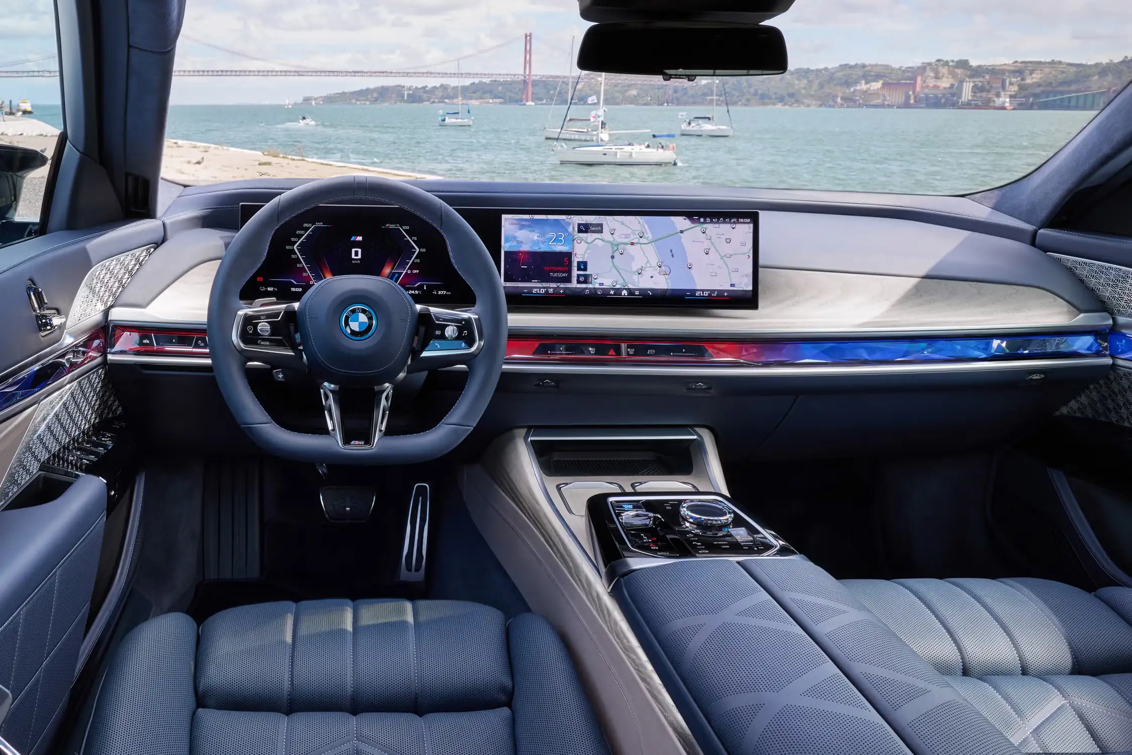 2025 BMW i7 Review: Price, Range, Performance