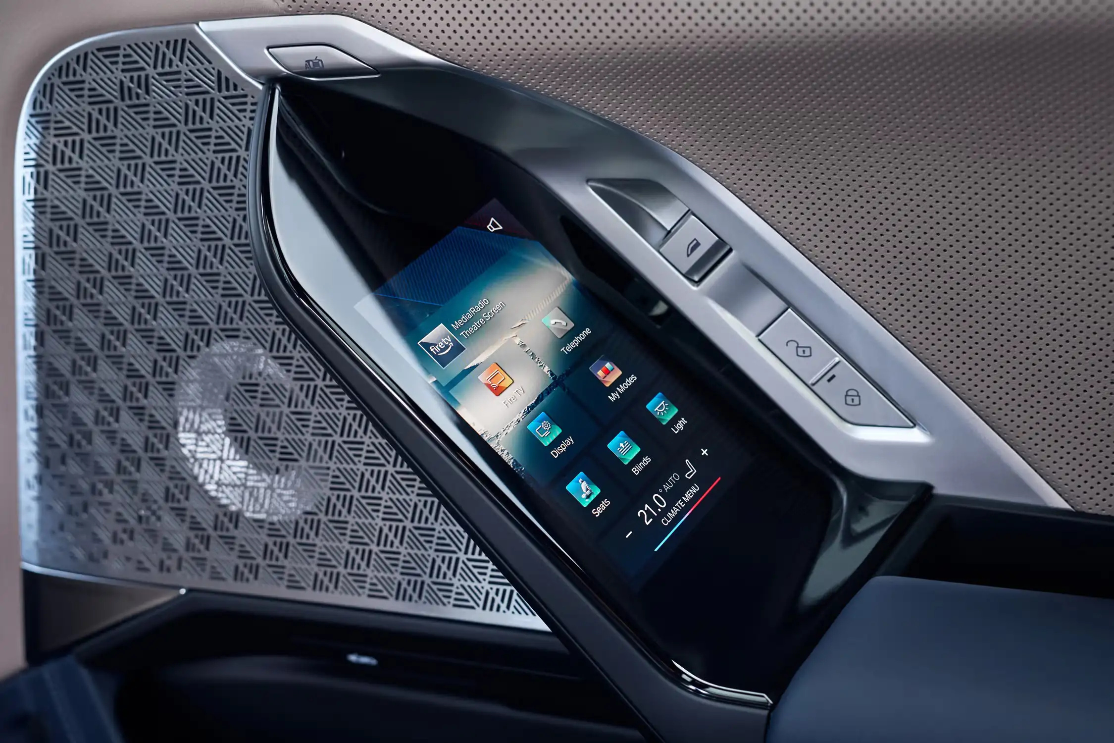 2025 BMW i7 Review: Price, Range, Performance