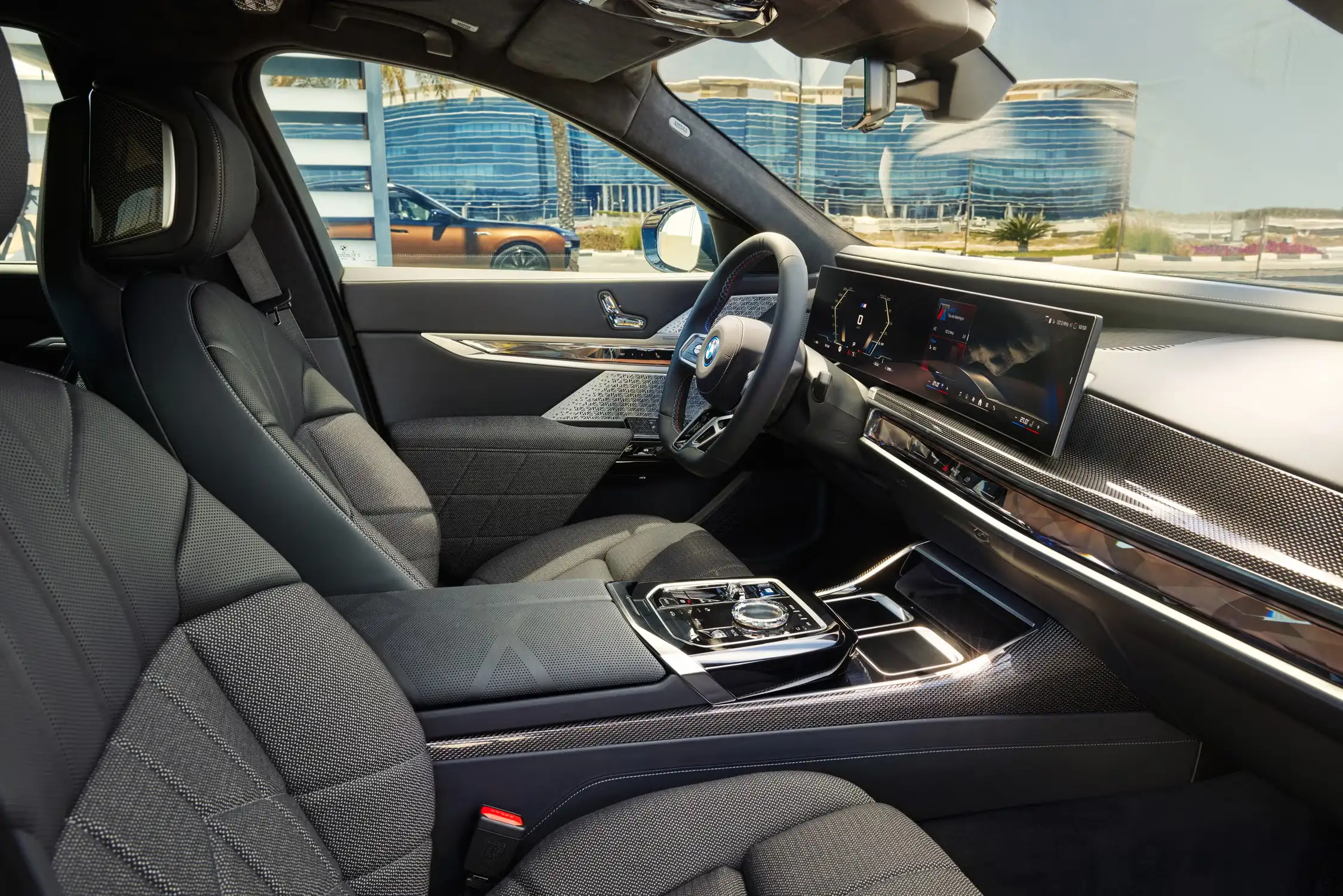 2024 BMW i7 Review: Price, Range, Performance