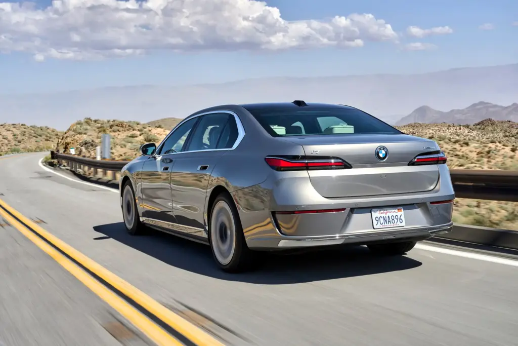 2023 BMW i7 Review: Is It Worth It? 7 image 85 187