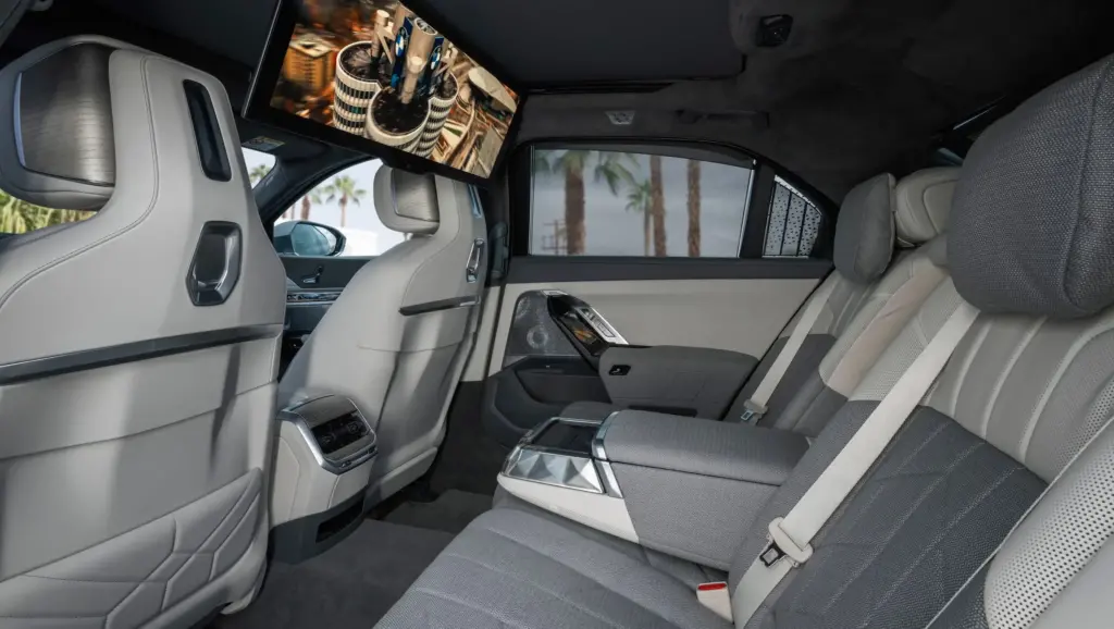 2023 BMW i7 Review: Is It Worth It? 9 image 85 189