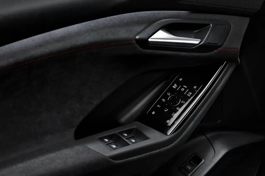 2025 Audi S6 e-tron Review: Worth Buying or Skip? 7 image 94