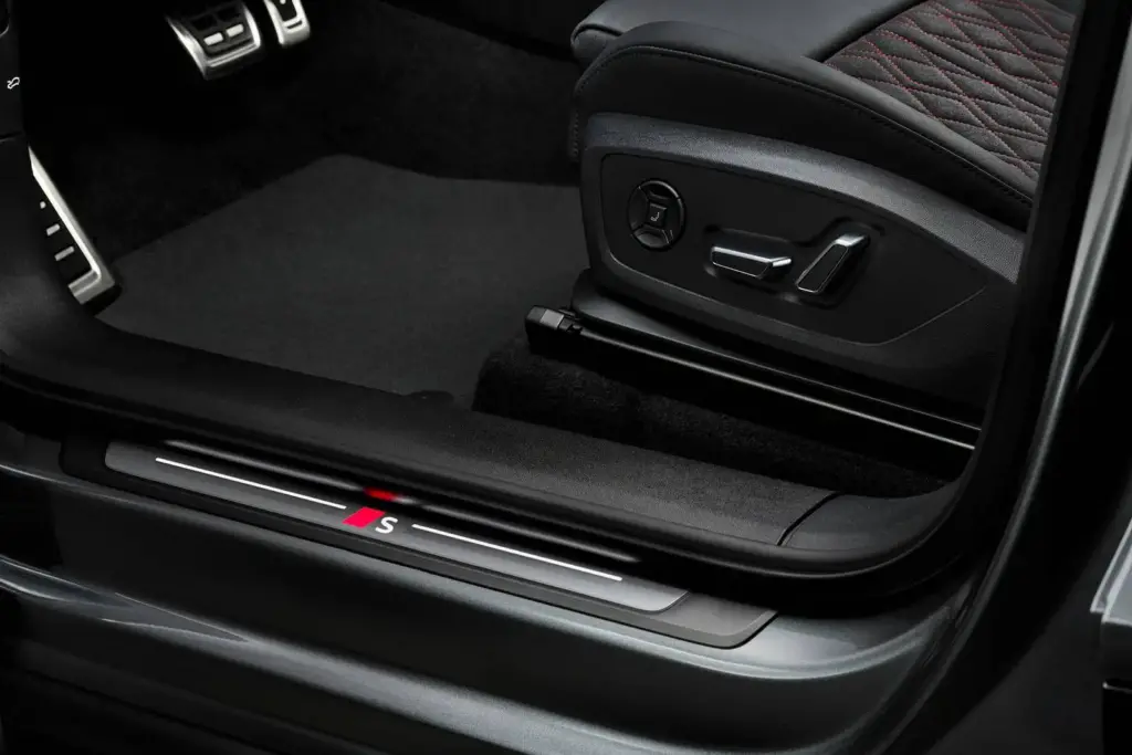 2025 Audi S6 e-tron Review: Worth Buying or Skip? 8 image 95