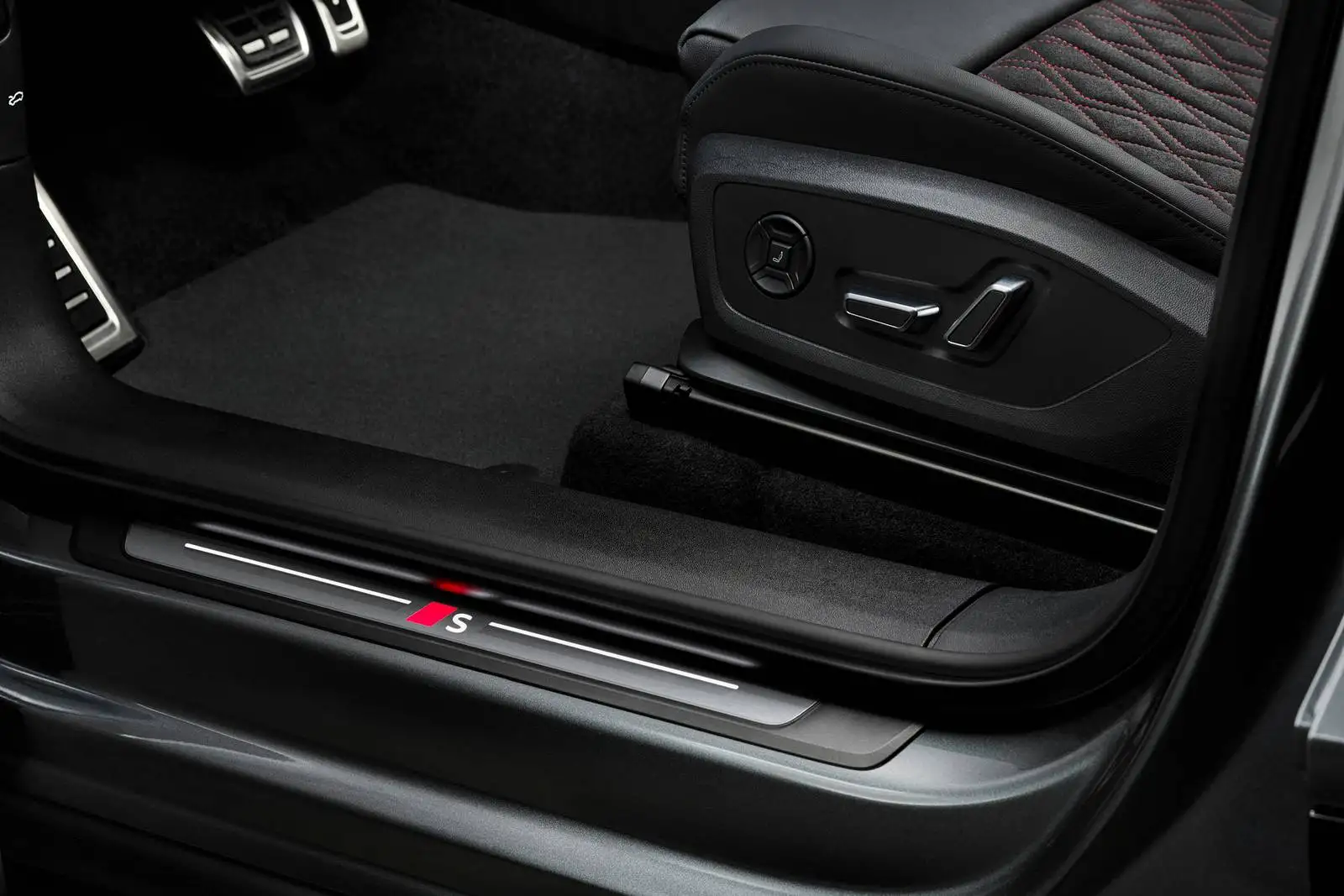 2025 Audi S6 e-tron Review: Price, Range, Specs