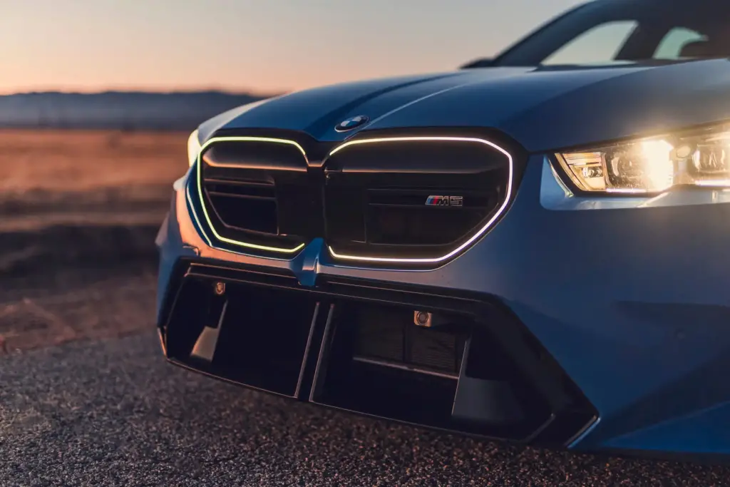 2025 BMW M5 Review: Worth the Hybrid Leap? 16 image 182