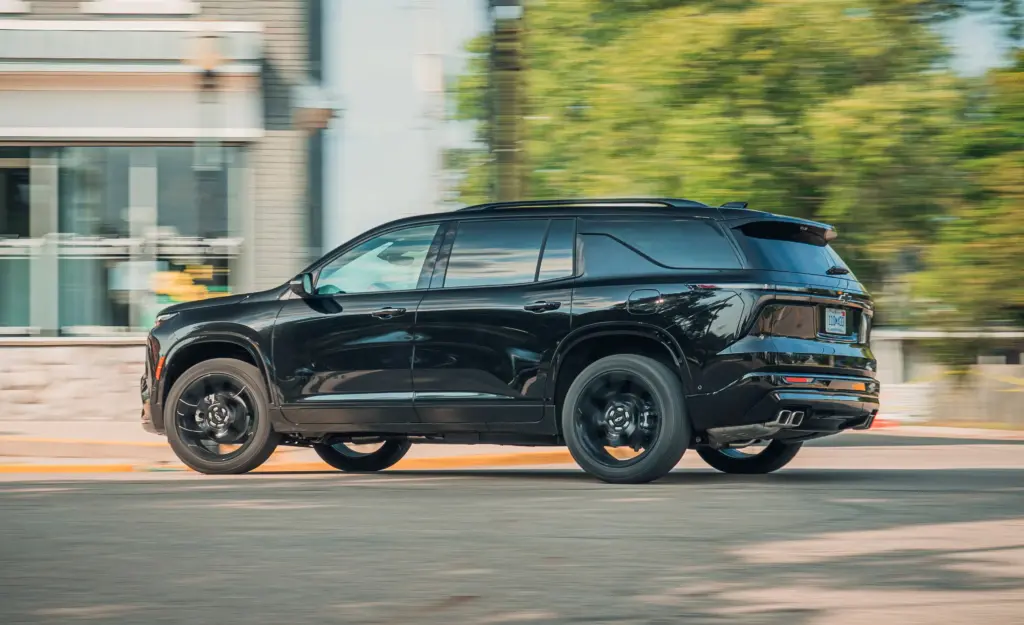 SUV Surge Dominates Q3 Auto Sales as Electric Vehicles See Final Tax Credit Rush 6 image 194