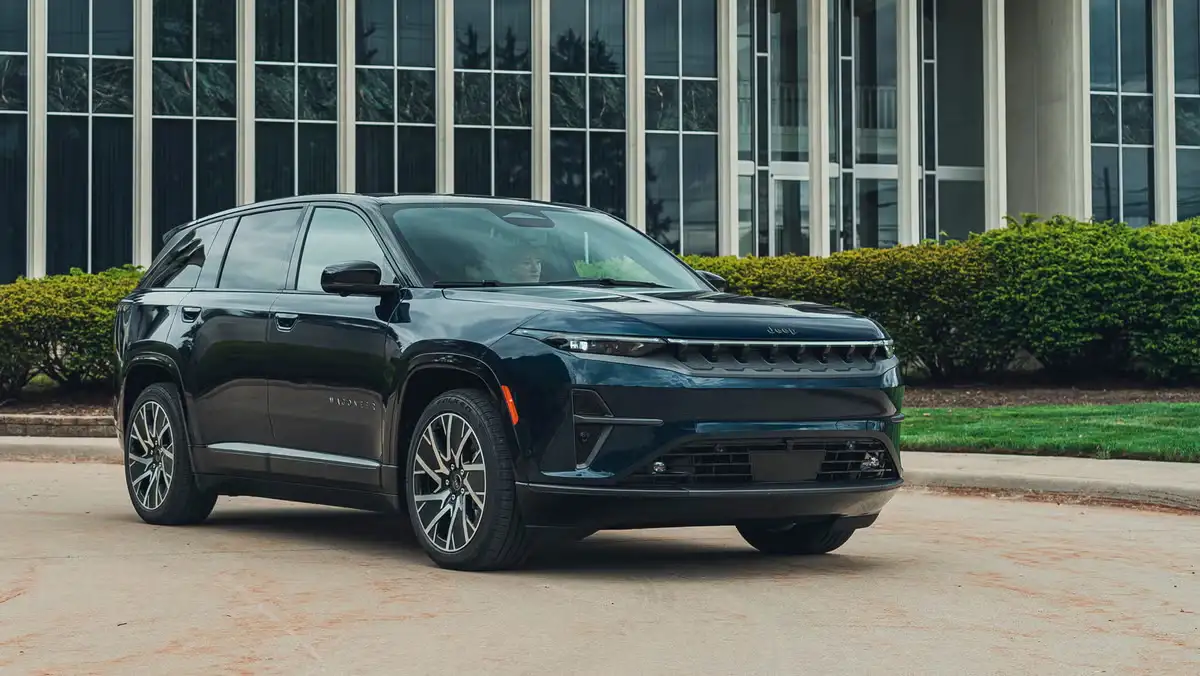 bmw-and-stellantis-launch-private-ev-rebates-after-federal-tax-credit-ends-1