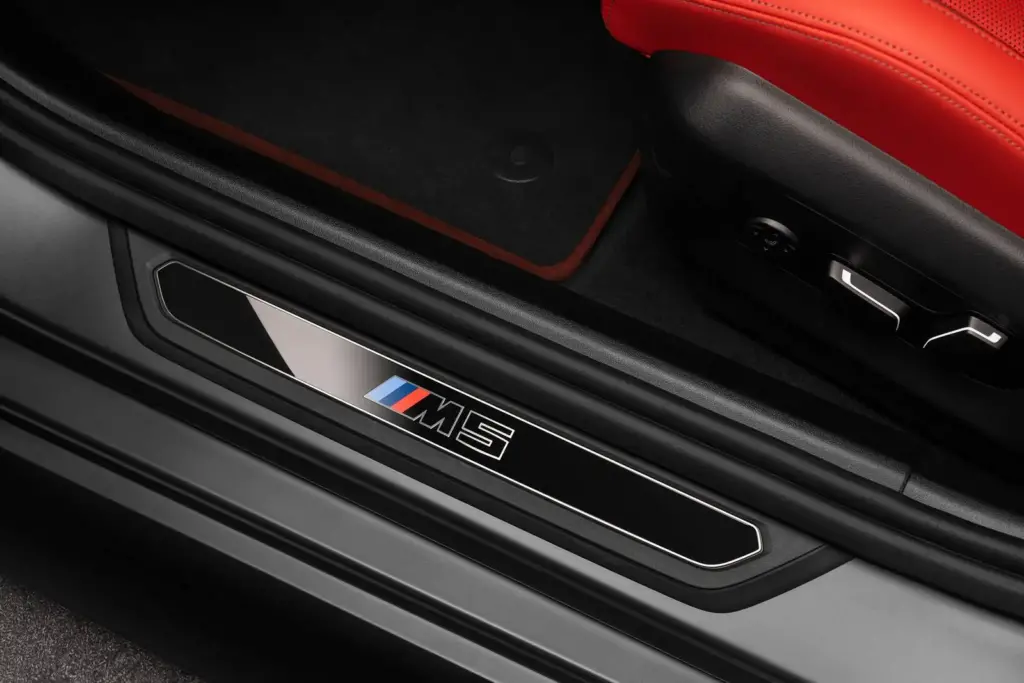 2025 BMW M5 Touring Review: Worth It? 17 image 272