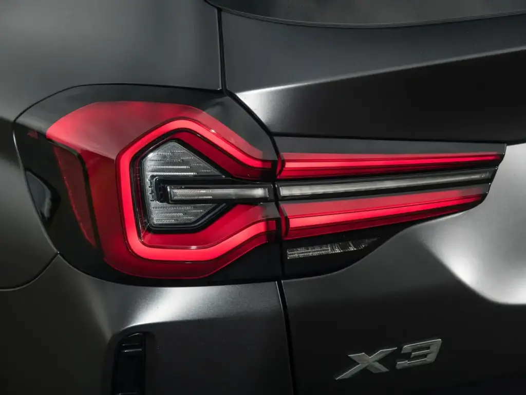 2023 BMW X3 Review: Proven Third-Gen Excellence 14 image 654